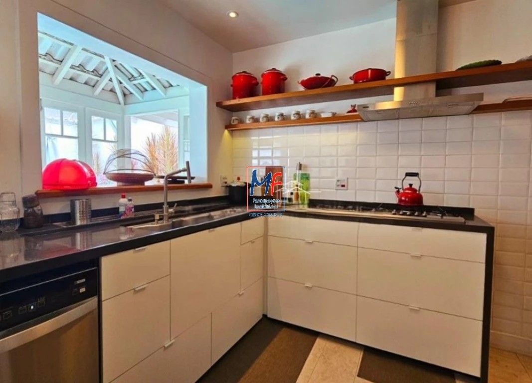 Casa à venda com 3 quartos, 340m² - Foto 2
