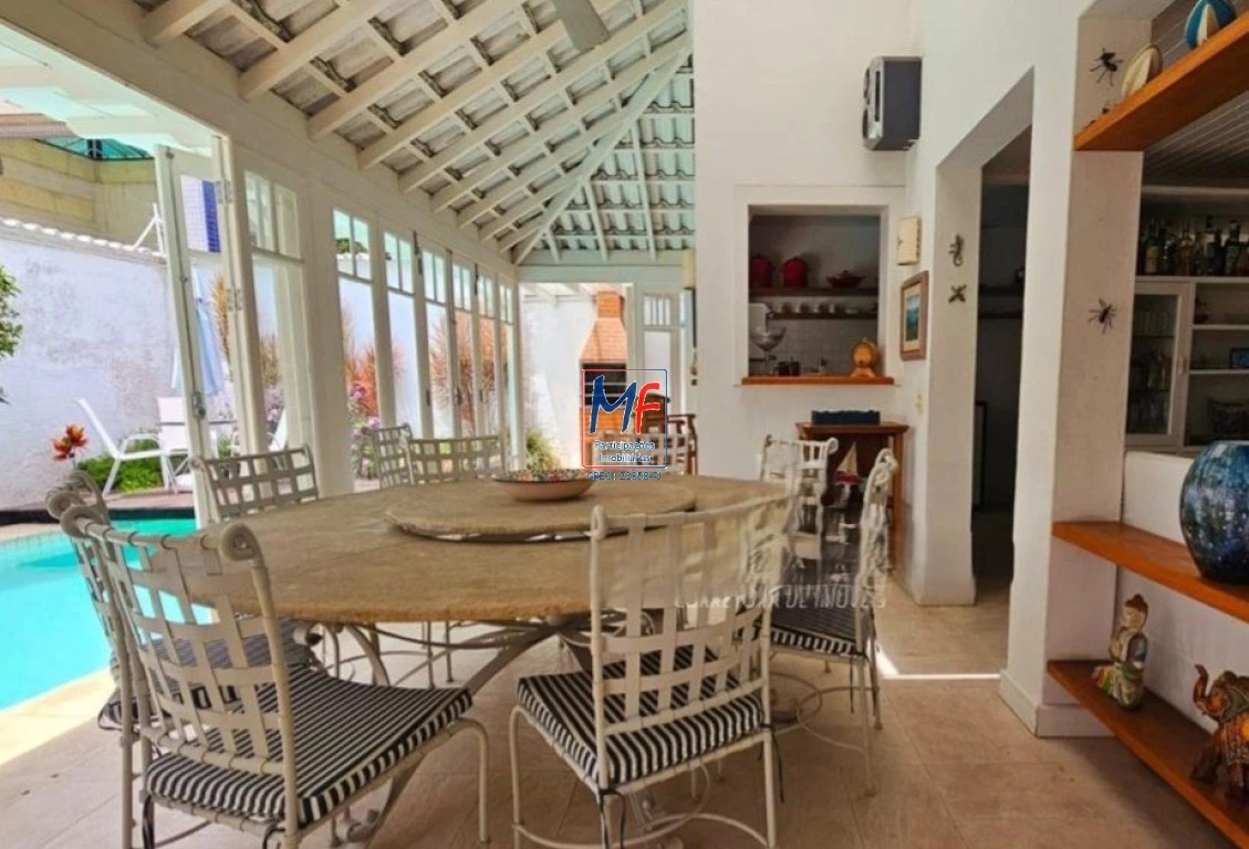Casa à venda com 3 quartos, 340m² - Foto 3