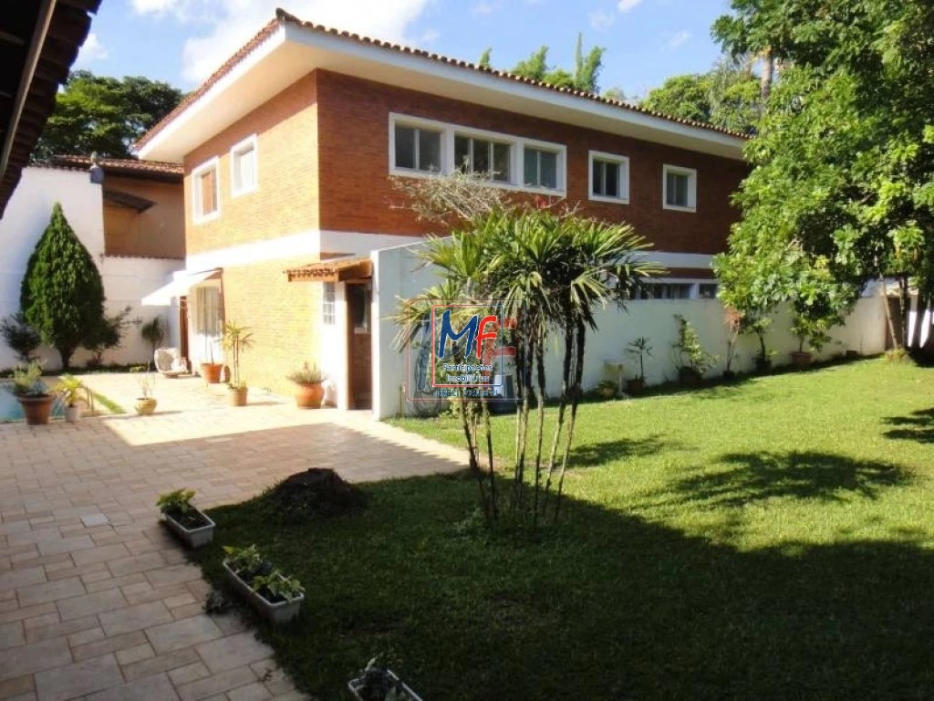 Casa à venda e aluguel com 6 quartos, 450m² - Foto 1