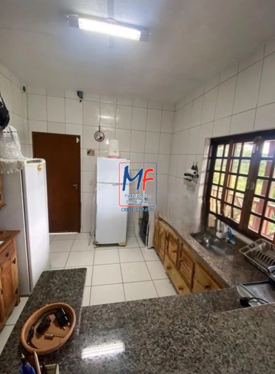 Casa à venda com 5 quartos, 229m² - Foto 1