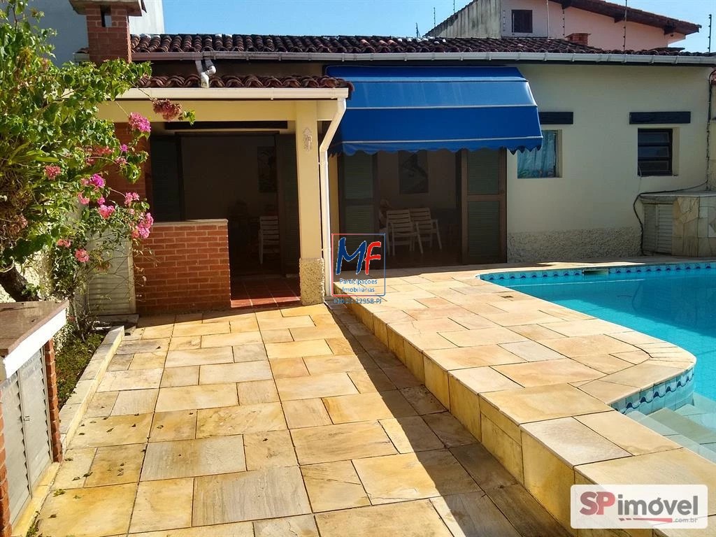 Casa à venda com 3 quartos, 240m² - Foto 2