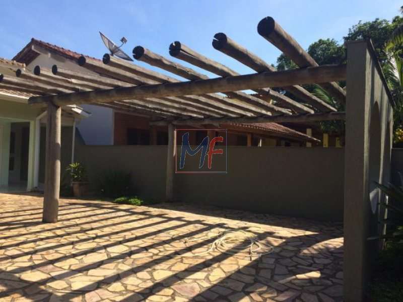 Casa à venda com 3 quartos, 160m² - Foto 2