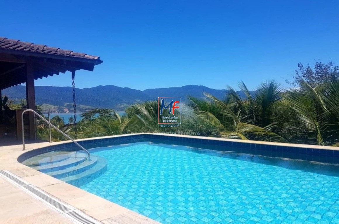 Casa à venda com 3 quartos, 300m² - Foto 1