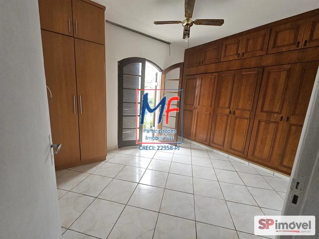 Sobrado, 3 quartos, 270 m² - Foto 2