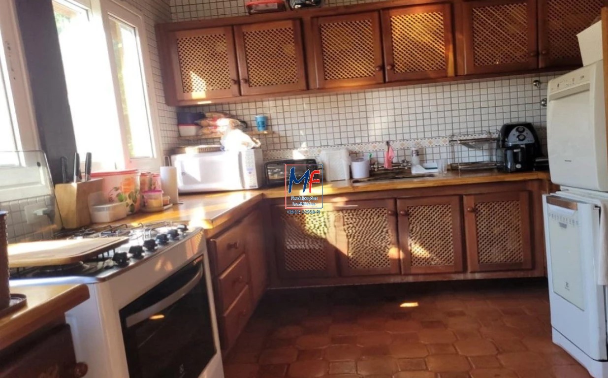 Casa de Condomínio à venda com 3 quartos, 302m² - Foto 3