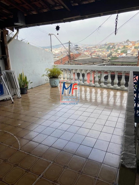 Sobrado à venda com 2 quartos, 200m² - Foto 3