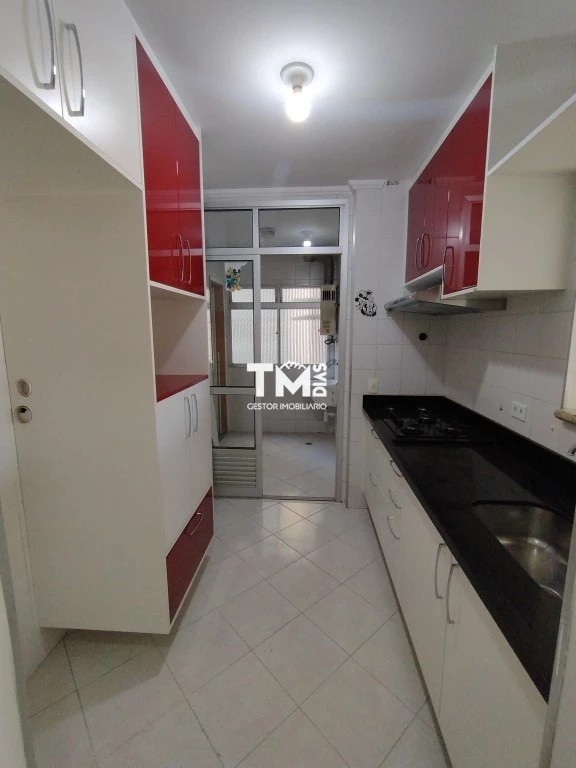 Apartamento à venda com 3 quartos, 72m² - Foto 2