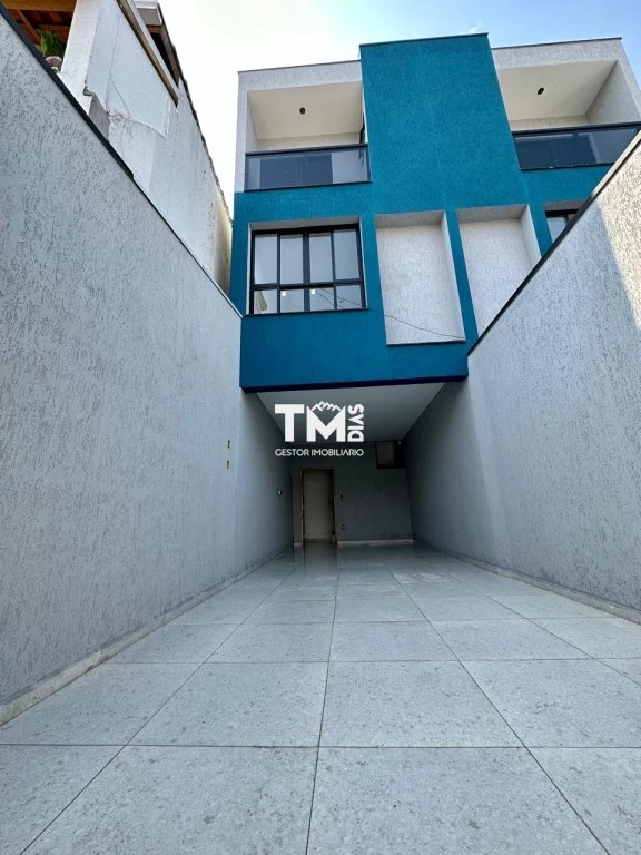 Sobrado à venda com 3 quartos, 110m² - Foto 1