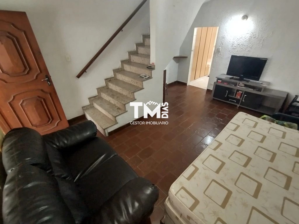 Sobrado à venda com 3 quartos, 140m² - Foto 1