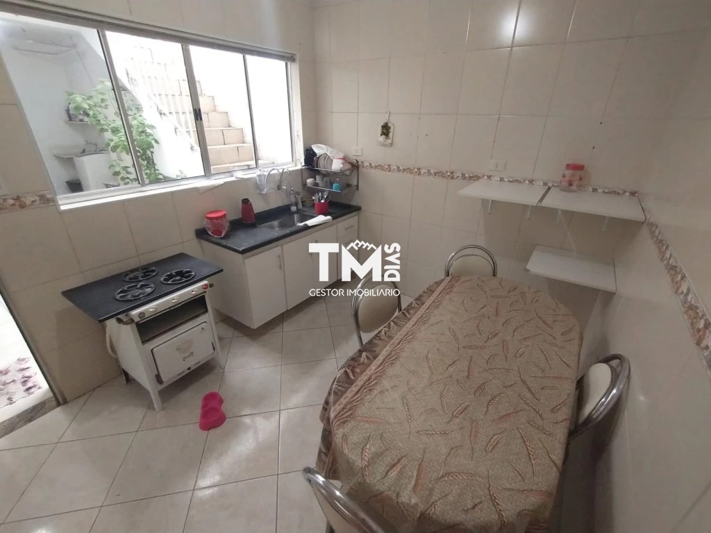 Sobrado à venda com 3 quartos, 140m² - Foto 3