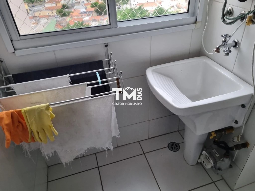 Apartamento para alugar com 2 quartos, 69m² - Foto 3
