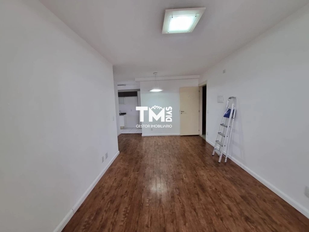 Apartamento para alugar com 2 quartos, 69m² - Foto 8