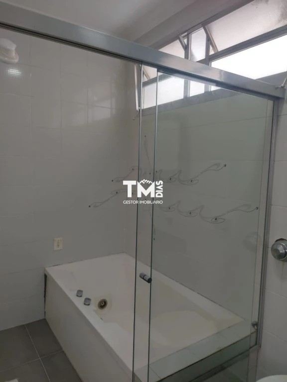 Sobrado para alugar com 4 quartos, 200m² - Foto 11