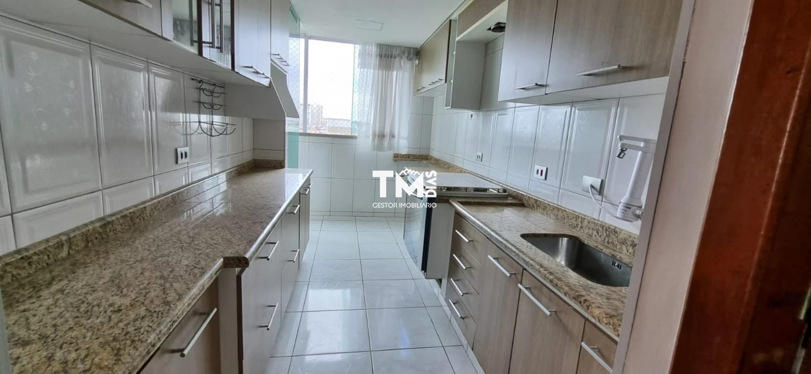 Apartamento à venda com 3 quartos, 78m² - Foto 4