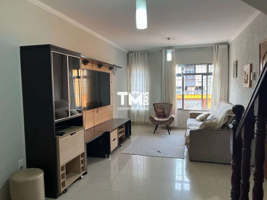 Sobrado, 3 quartos, 240 m² - Foto 1