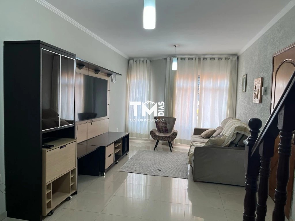 Sobrado, 3 quartos, 240 m² - Foto 2
