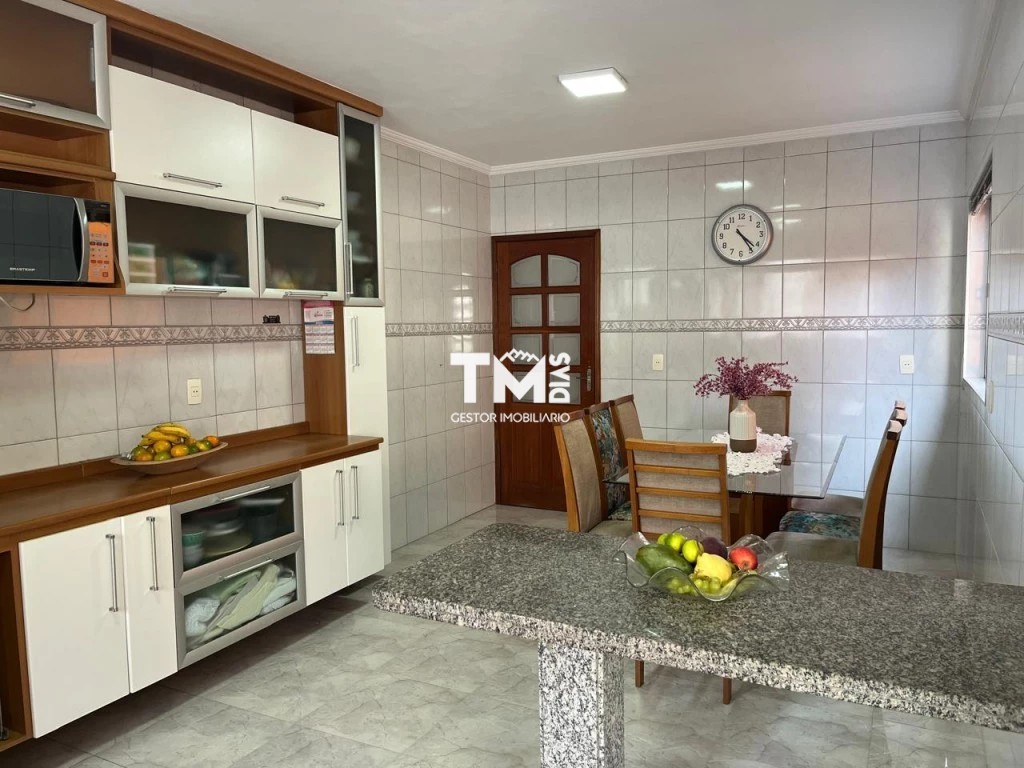Sobrado, 3 quartos, 240 m² - Foto 14