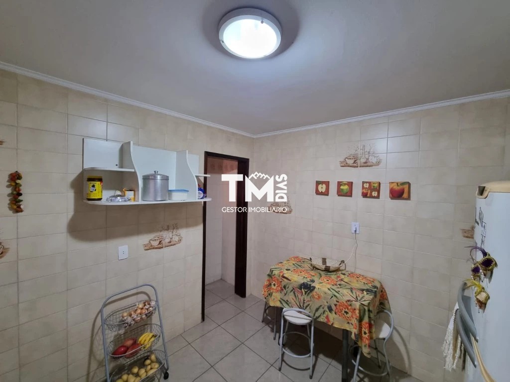 Casa de Condomínio à venda com 3 quartos, 190m² - Foto 11