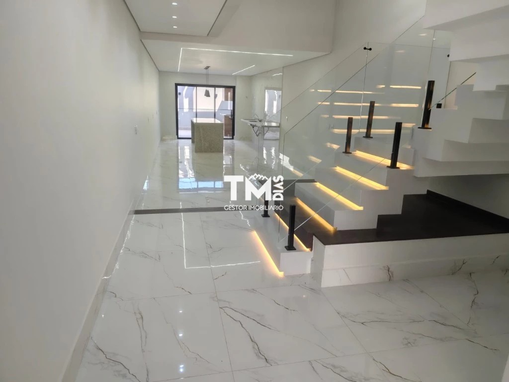 Sobrado, 3 quartos, 200 m² - Foto 14