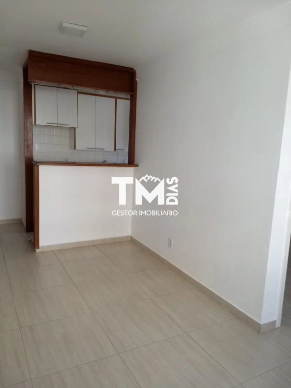 Apartamento à venda com 2 quartos, 42m² - Foto 3