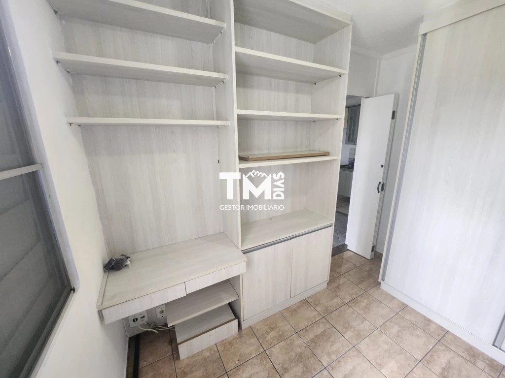 Apartamento à venda com 2 quartos, 46m² - Foto 4